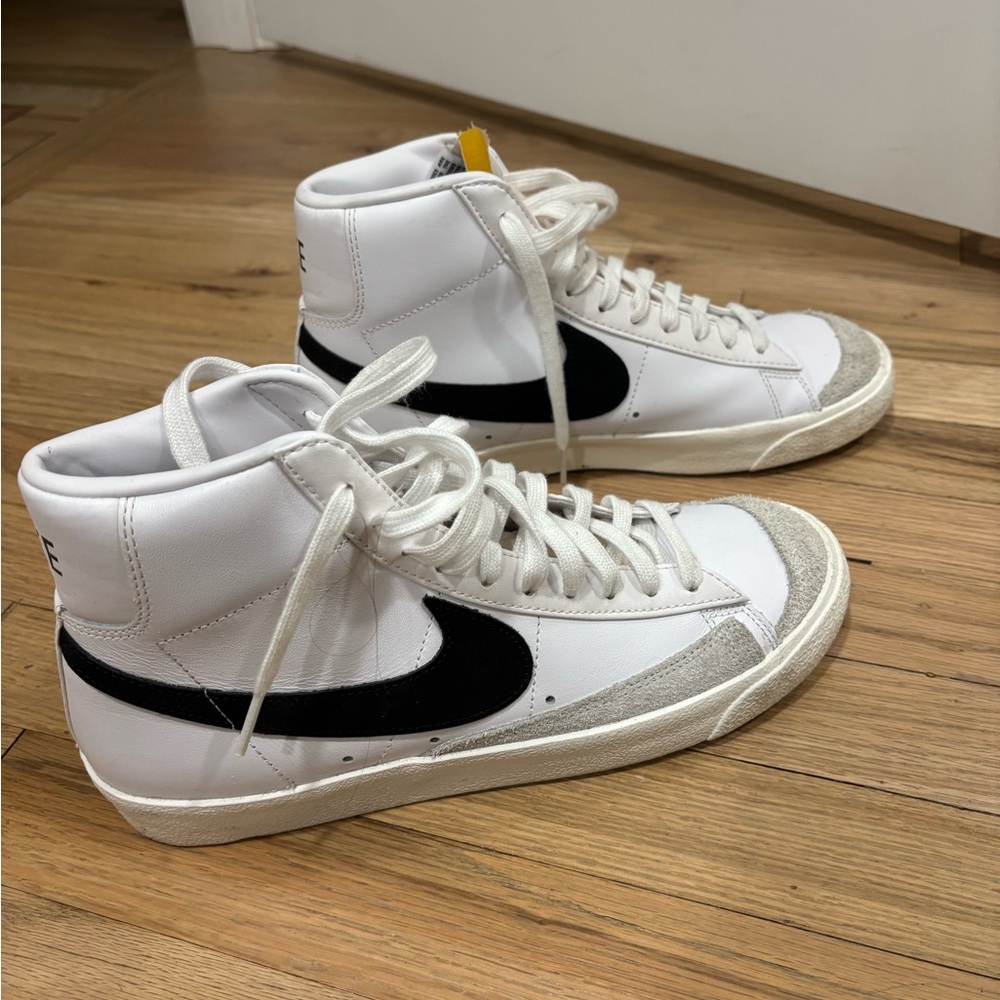 Nike Blazer White and Black High-Top Sneakers- GREAT condition